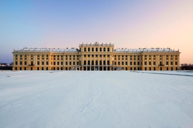 Schönbrunn Palace: winter