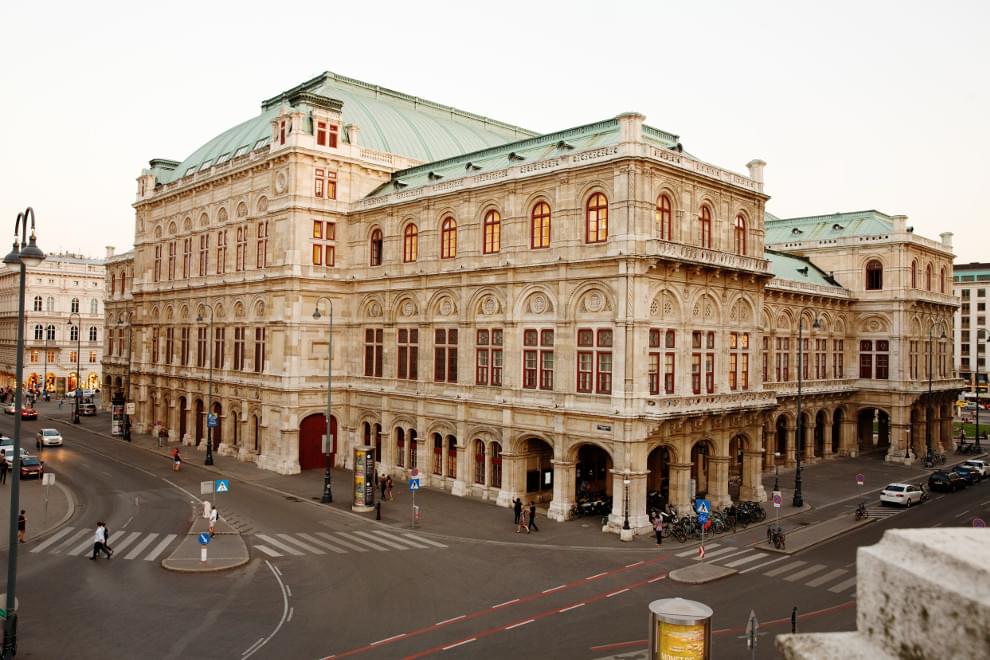 Vienna from Above: View to par